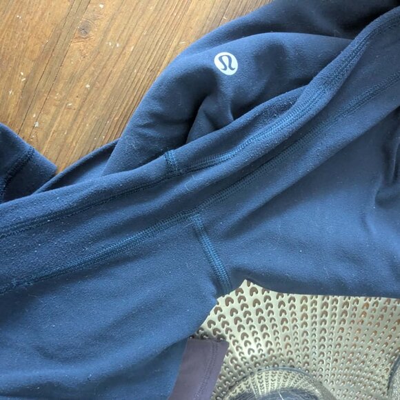 2 pairs of 21" Align crops - Picture 5 of 6